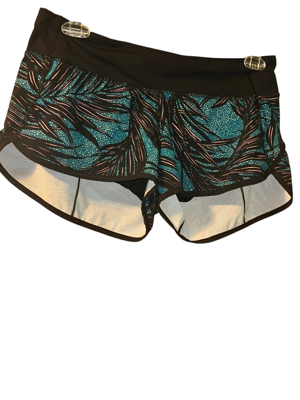 Lululemon Speed Up printed Short Women's Size 8 Teal Zippered Back Pocket